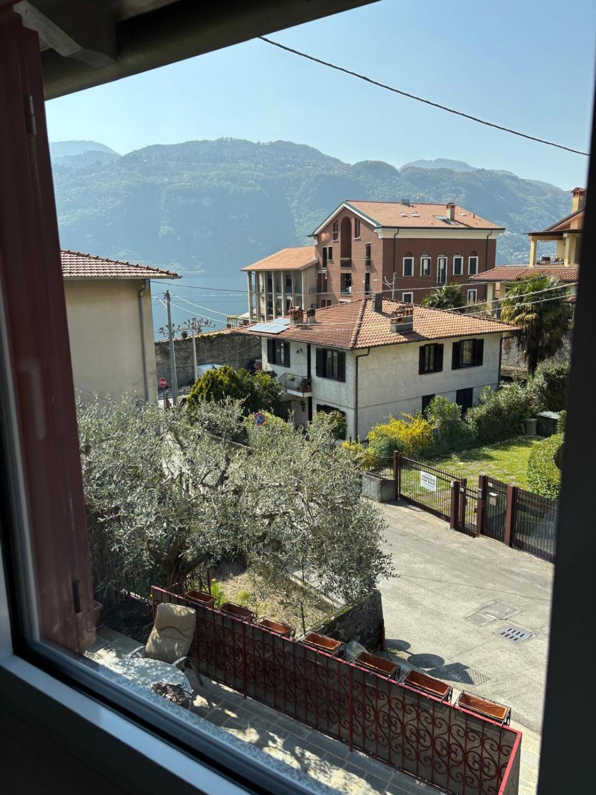 Ester Lakehouse, Graziosa Casa Indipendente Lierna Exterior photo