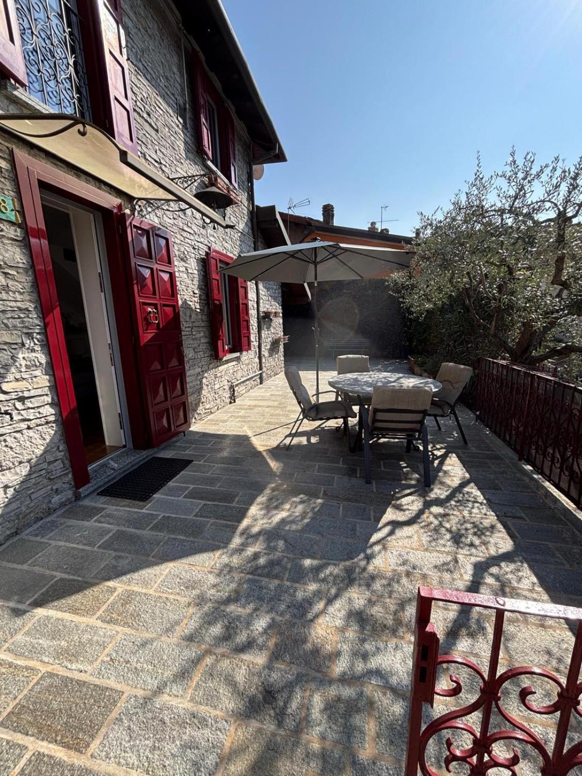 Ester Lakehouse, Graziosa Casa Indipendente Lierna Exterior photo