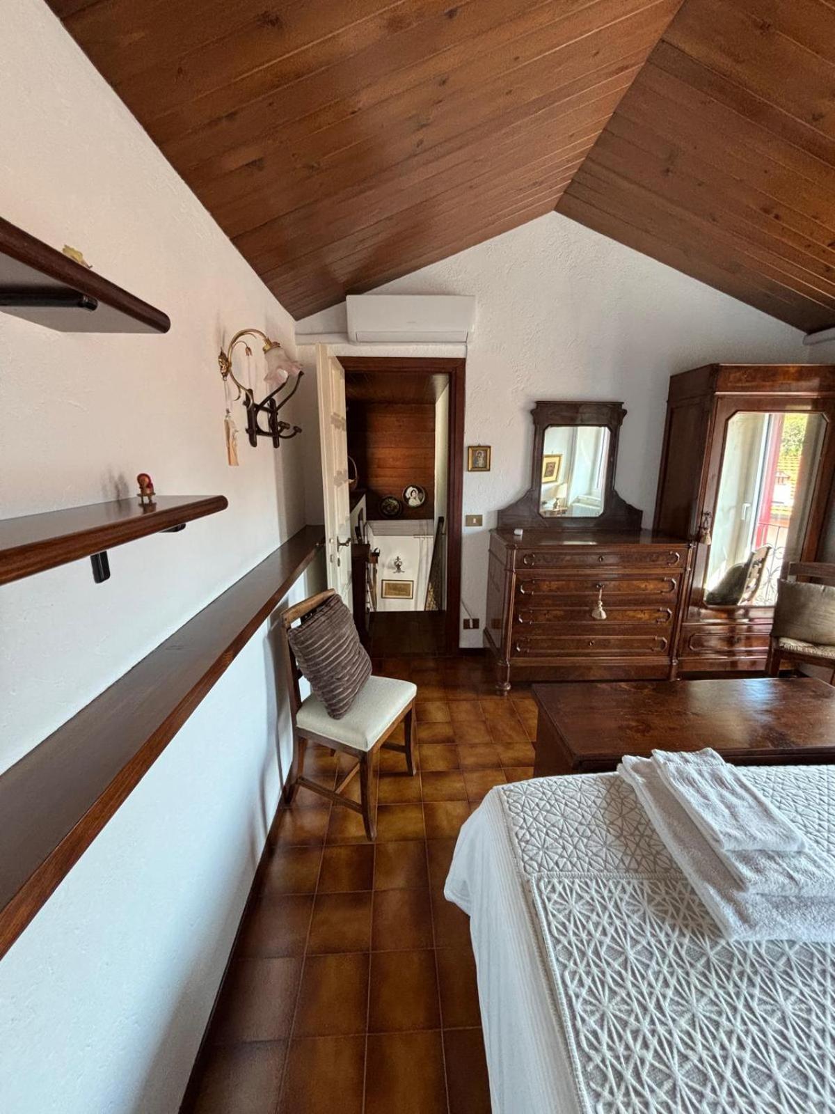 Ester Lakehouse, Graziosa Casa Indipendente Lierna Exterior photo